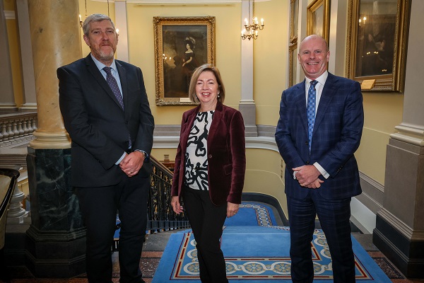O’Dowd visits Belfast Harbour Commissioners | Northern Ireland Executive